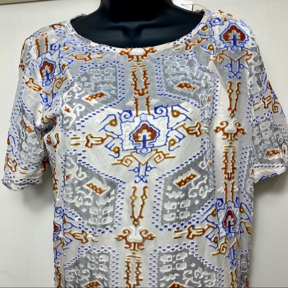 Sundance Velvet Geometric Short Sleeve Top - Picture 5 of 10